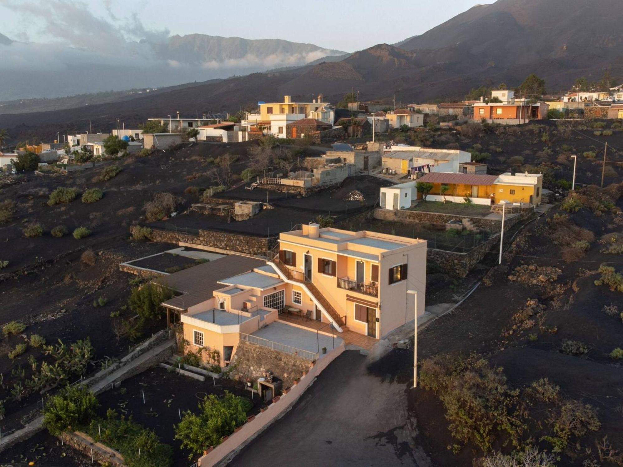 Finca Las Huellas - Moderno apartamento con vistas al mar y al volcán Los Llanos De Aridane Exterior foto